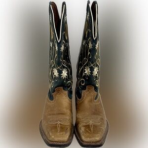Twisted X floral embroidered boots, womens size 8.